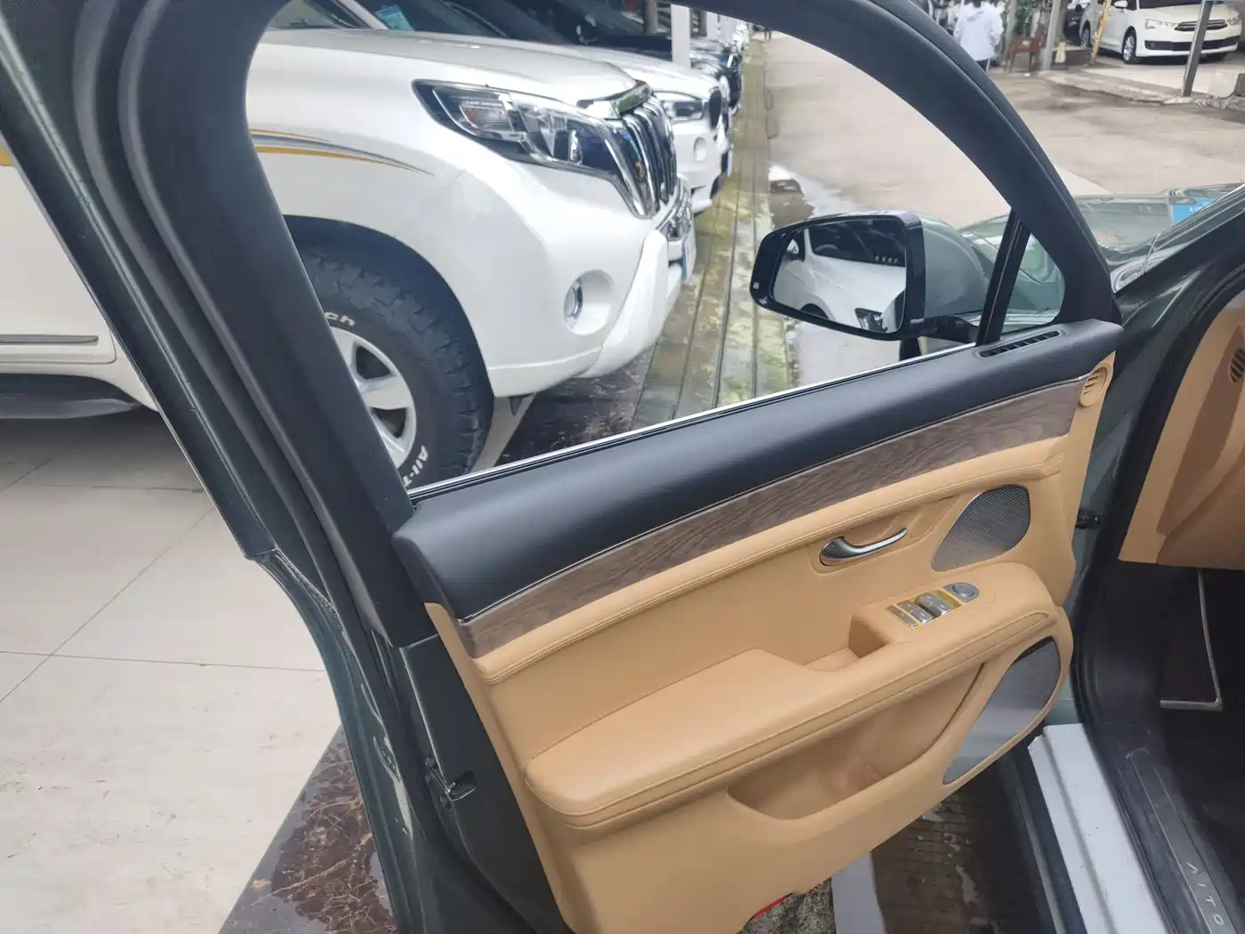 AITO Wenjie AITO M5 2022 Extended Range AWD Ultimate Edition фото 4