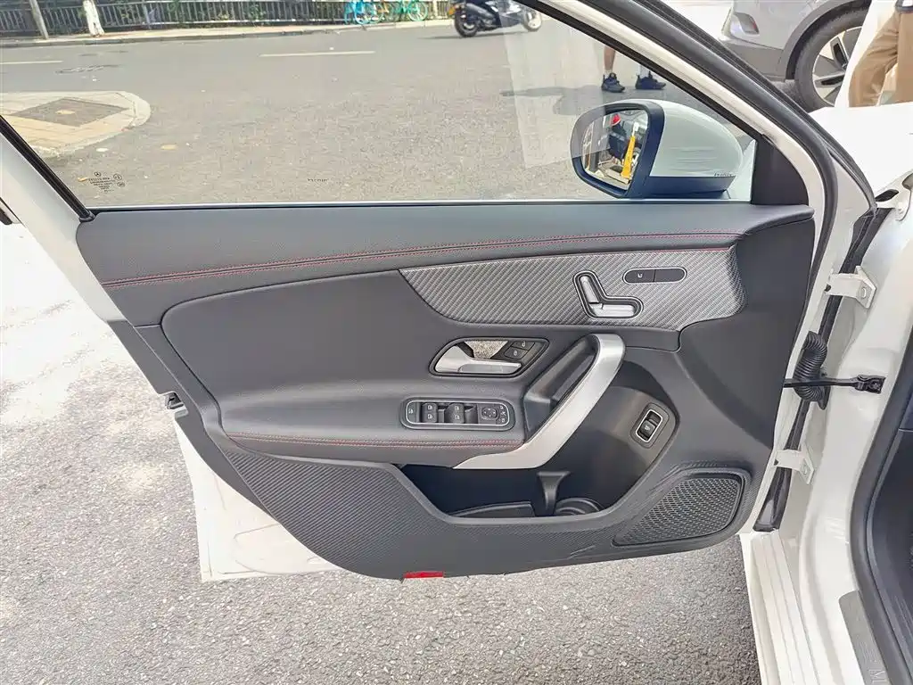 Mercedes-Benz A-Class 2024 2024 Facelift A 200 L Fashion
