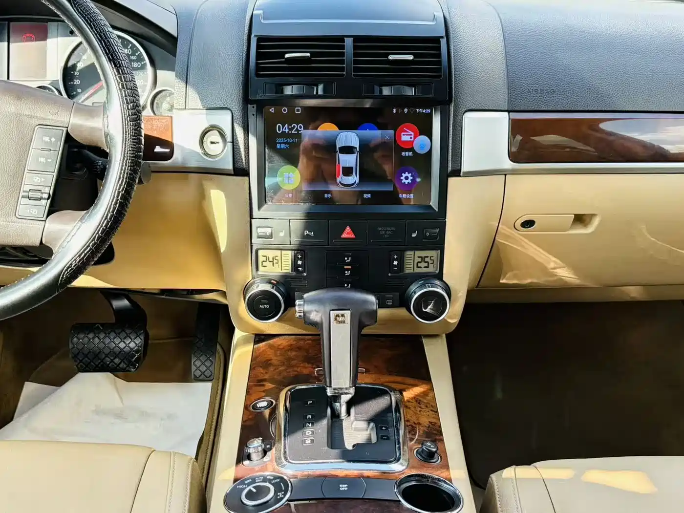 Volkswagen Touareg 2009 3.0T Diesel Luxury фото 13