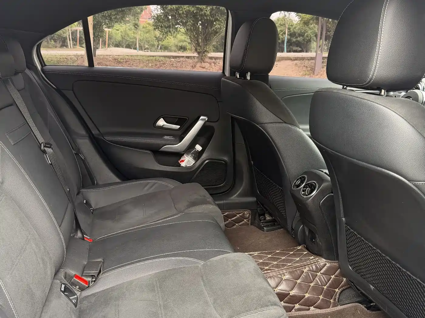 Mercedes-Benz A-Class 2021 A 200 L Sport Sedan Fashion Edition фото 12