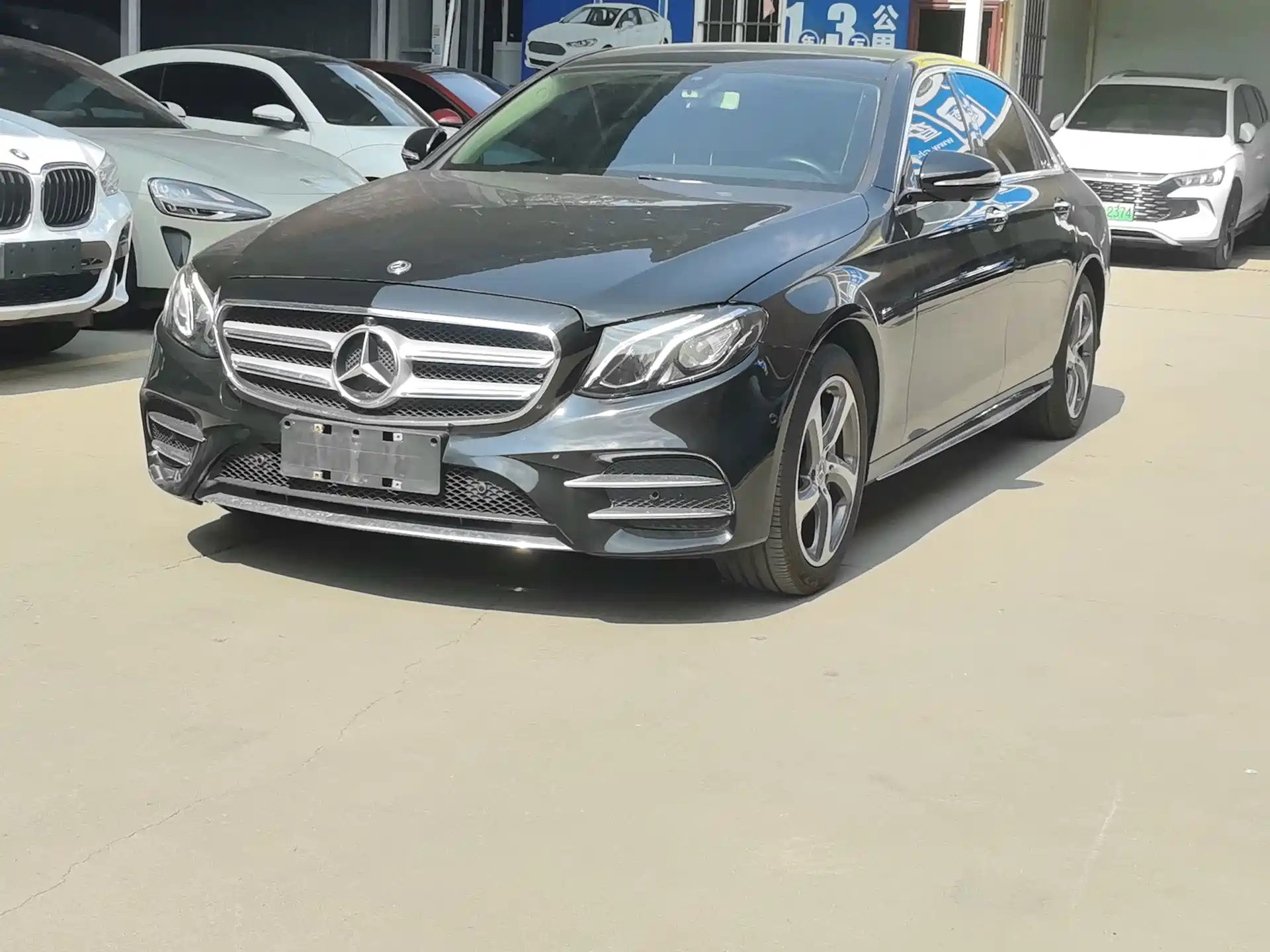 Фото 1 - Mercedes-Benz E-Class