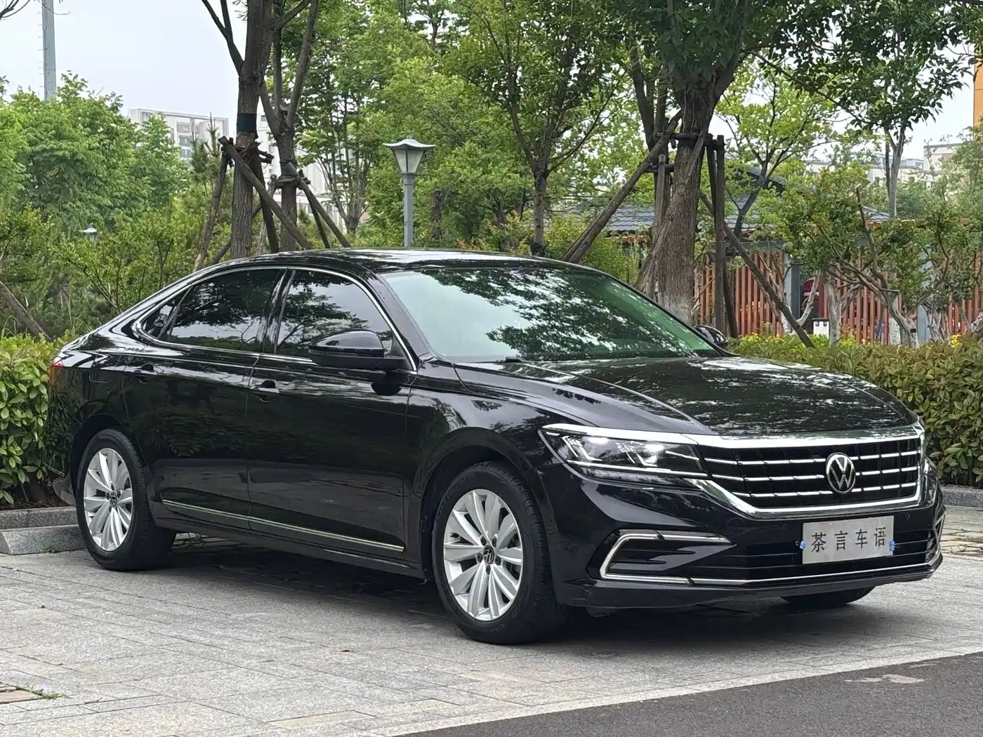 Volkswagen Passat 2021 Model 330TSI Elite Edition фото 3