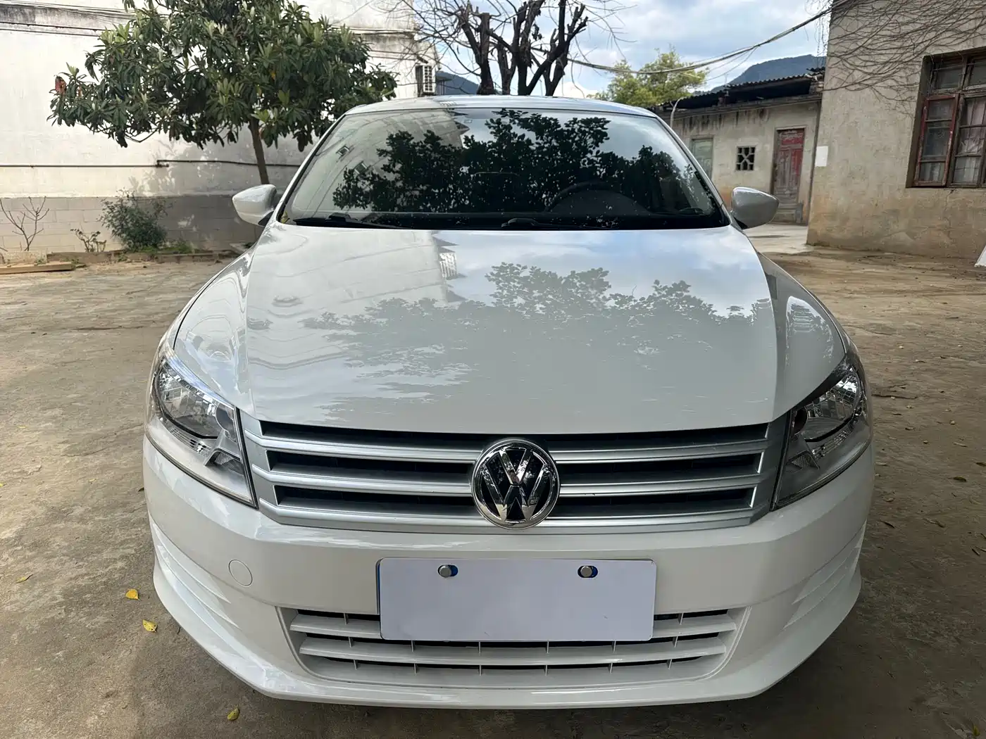 Volkswagen Santana 2016 1.6L Automatic Trend Edition фото 2