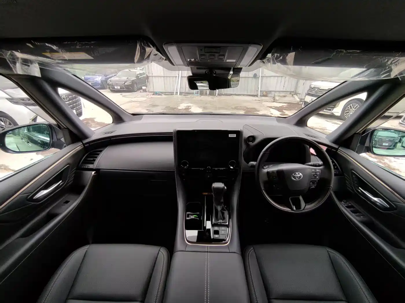 Toyota Alphard 2025 Hybrid 2.5L Prestige Gold Edition фото 6