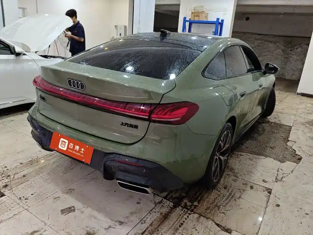 Audi A5L Sportback 2025 Model 2.0T Luxury — фото 2