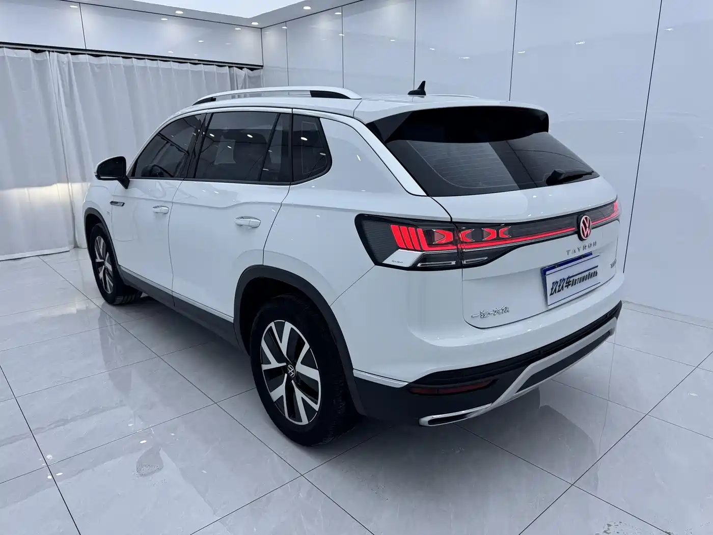 Volkswagen Tayron 2023 280TSI 2WD Luxury Plus Advanced Edition фото 6