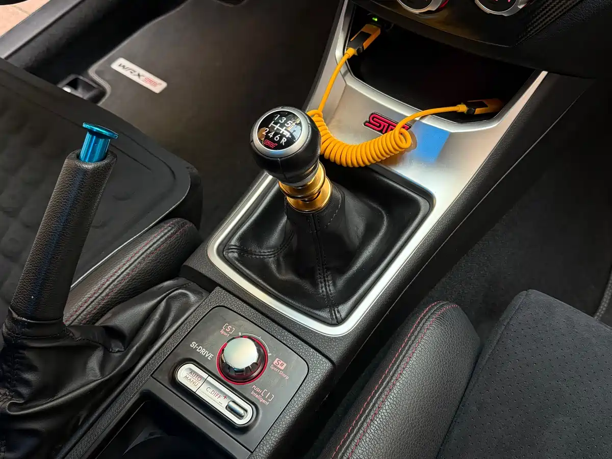 Subaru Impreza 2011 2.5T WRX STi Sedan фото 12