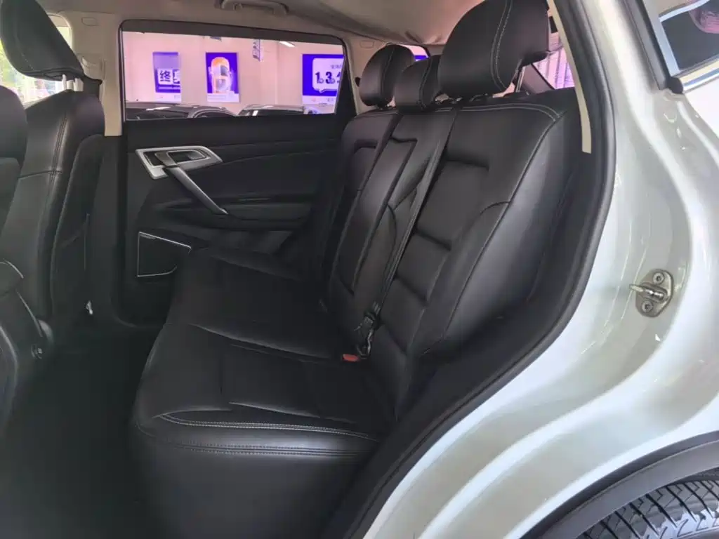 Geely Boyue 2016 2016 2.0L Manual Smart·Style Edition