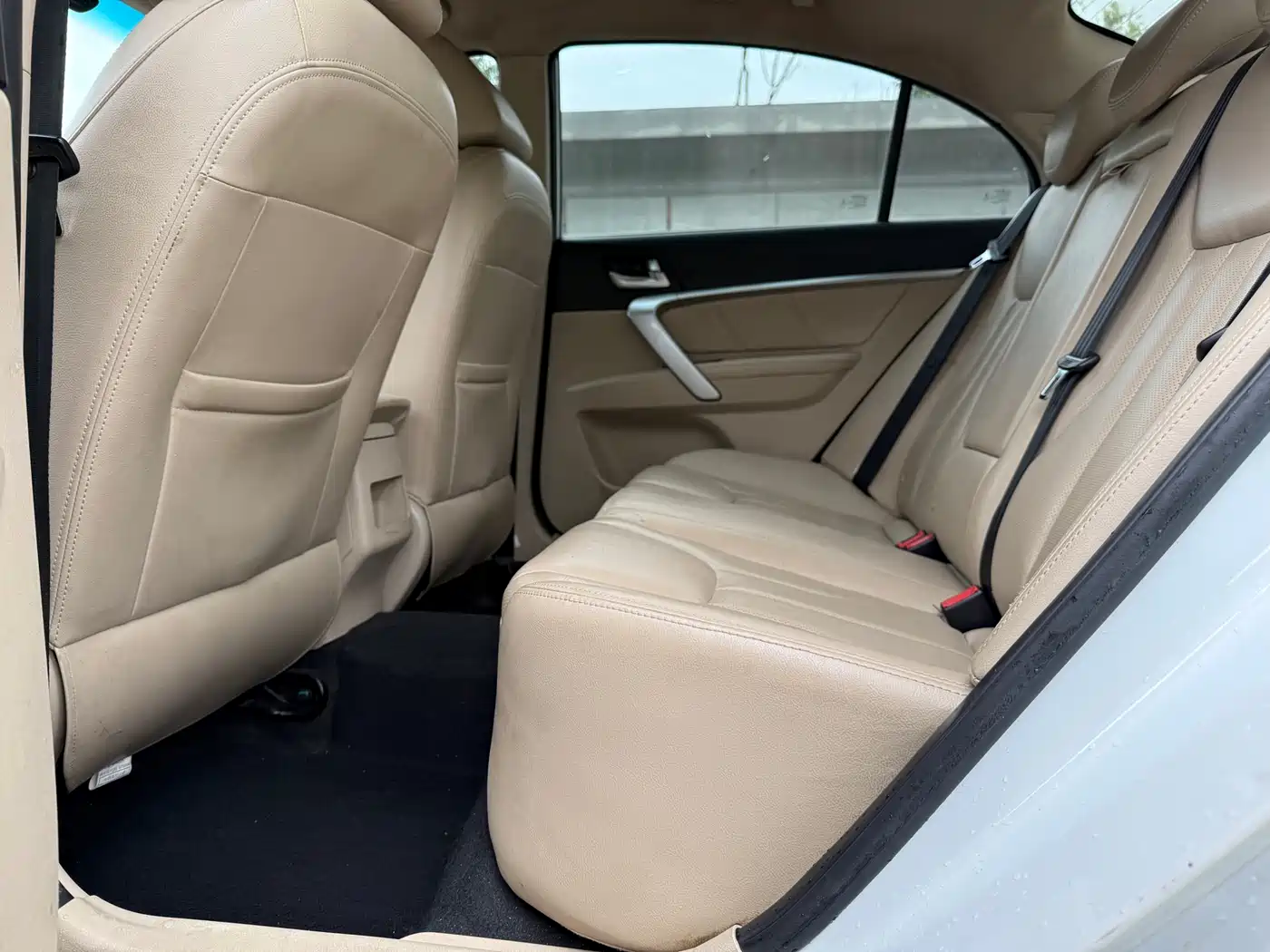 Фото 6 - Geely Emgrand