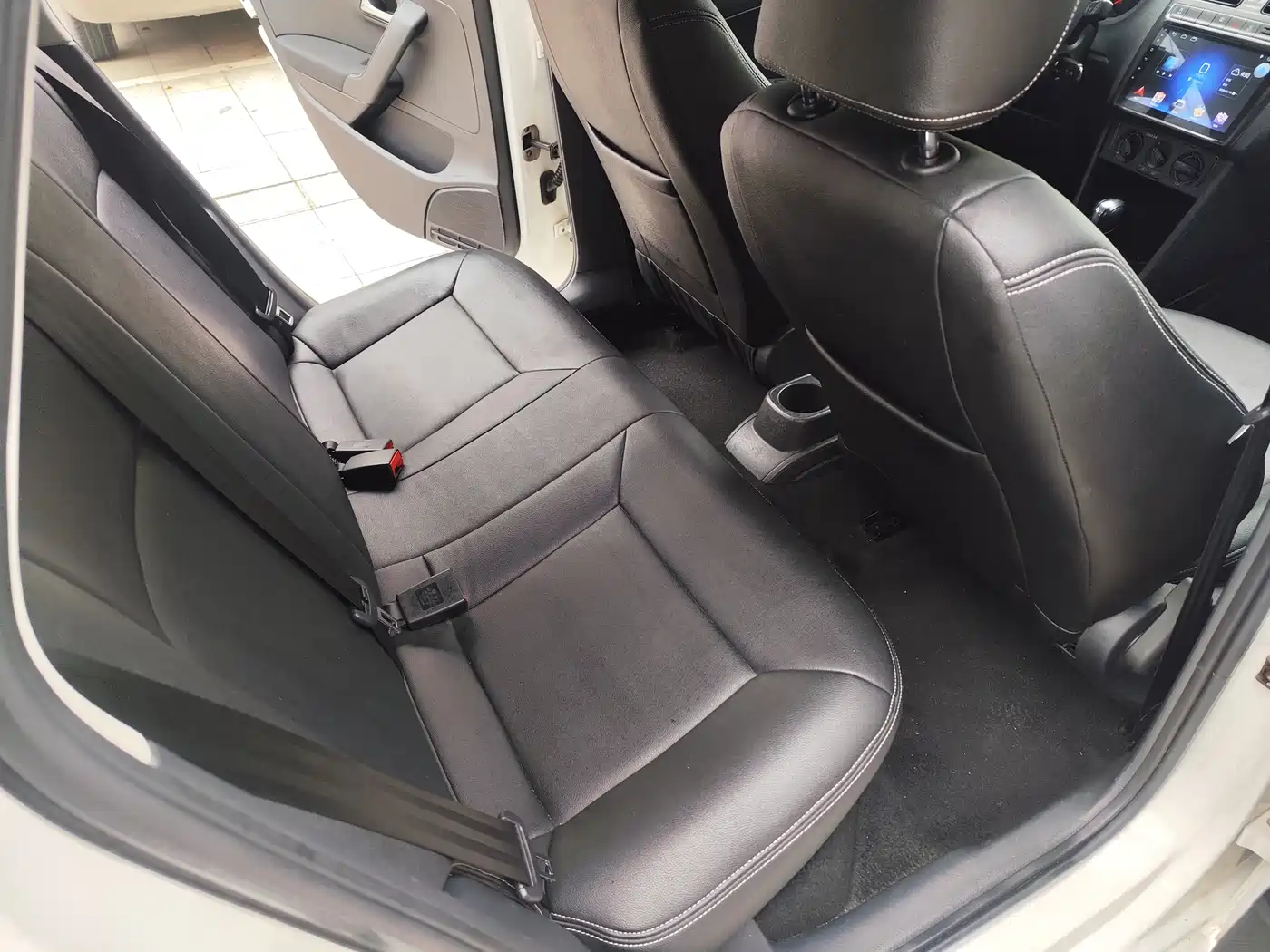 Volkswagen Polo 2018 1.5L Auto Safe Drive фото 5