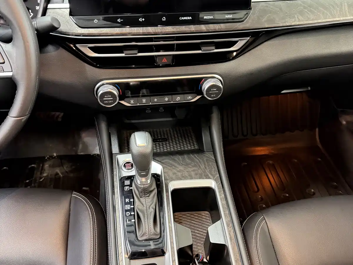 Photo 12 - Nissan Teana
