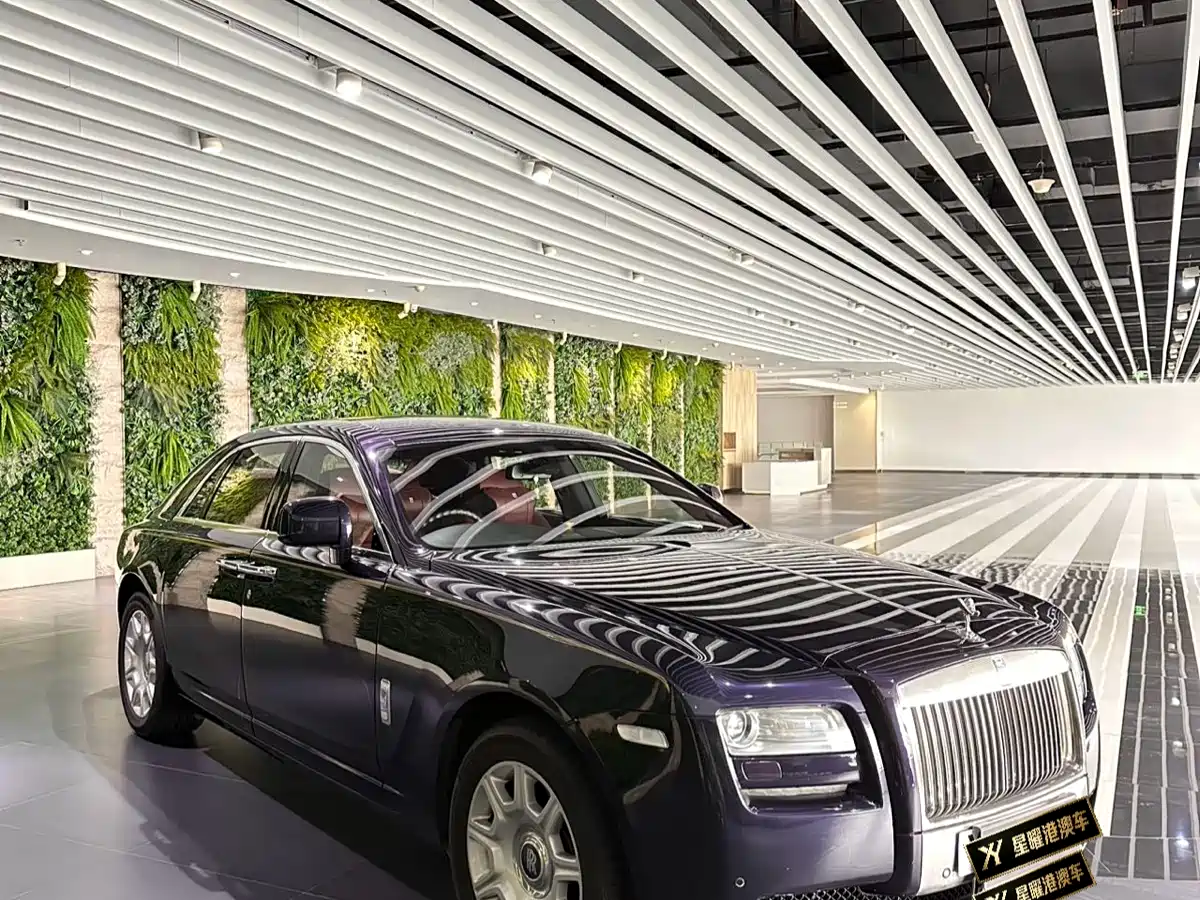 Rolls-Royce Ghost 2010 Model 6.6T Standard фото 2