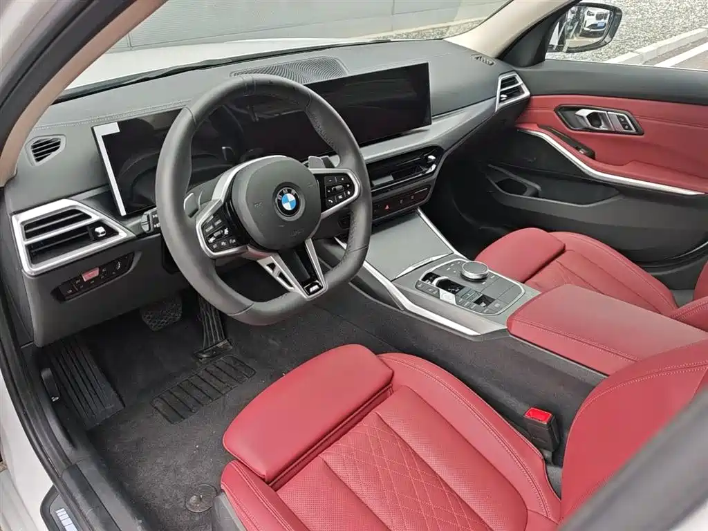 BMW 3 Series 2025 325i M Sport Package фото 11