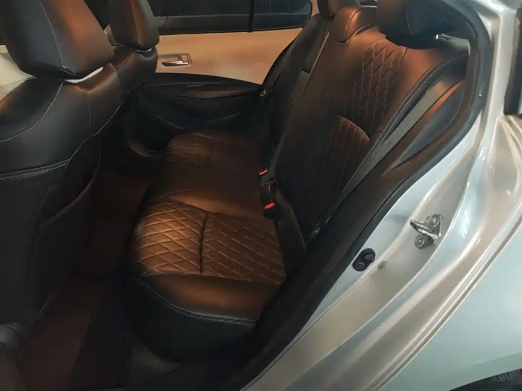 Toyota Corolla 2019 1.2T S-CVT GL-i Elite Edition фото 17