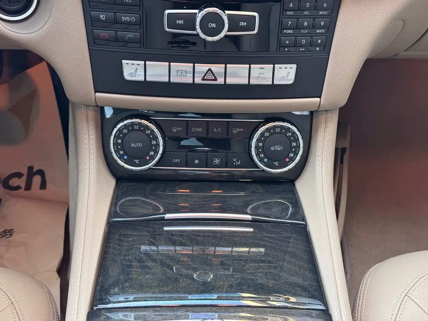 Mercedes-Benz CLS 2012 CLS 300 CGI фото 27