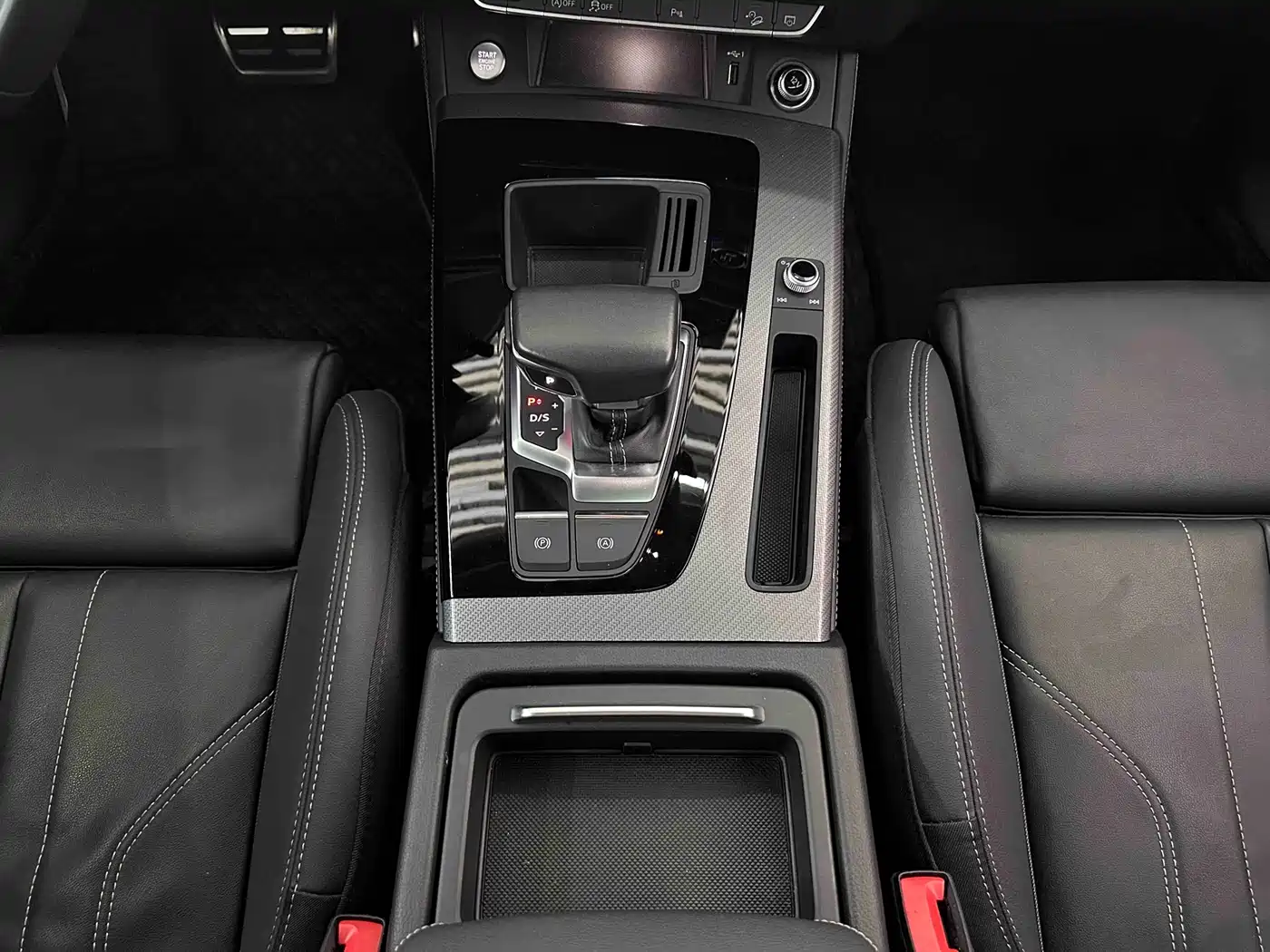 Audi Q5L 2023 40T Luxury Dynamic фото 11