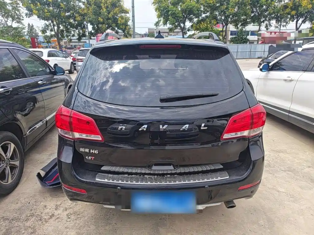 Photo 6 - Haval H6