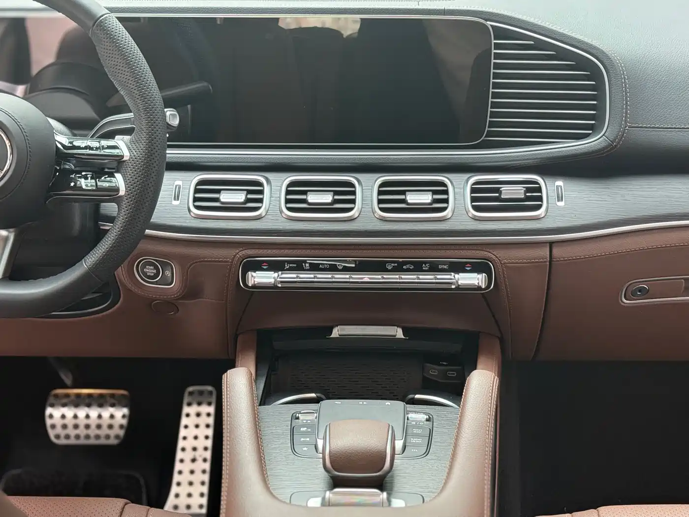 Mercedes-Benz GLS 2024 GLS 450 4MATIC Fashion Edition фото 10