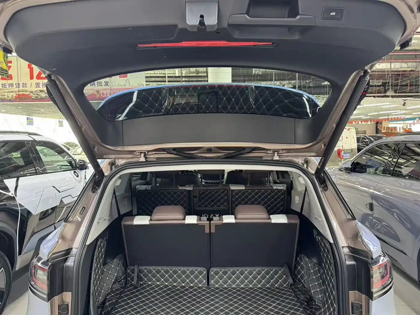 Volkswagen ID.6 X 2022 Smart Long Range фото 10