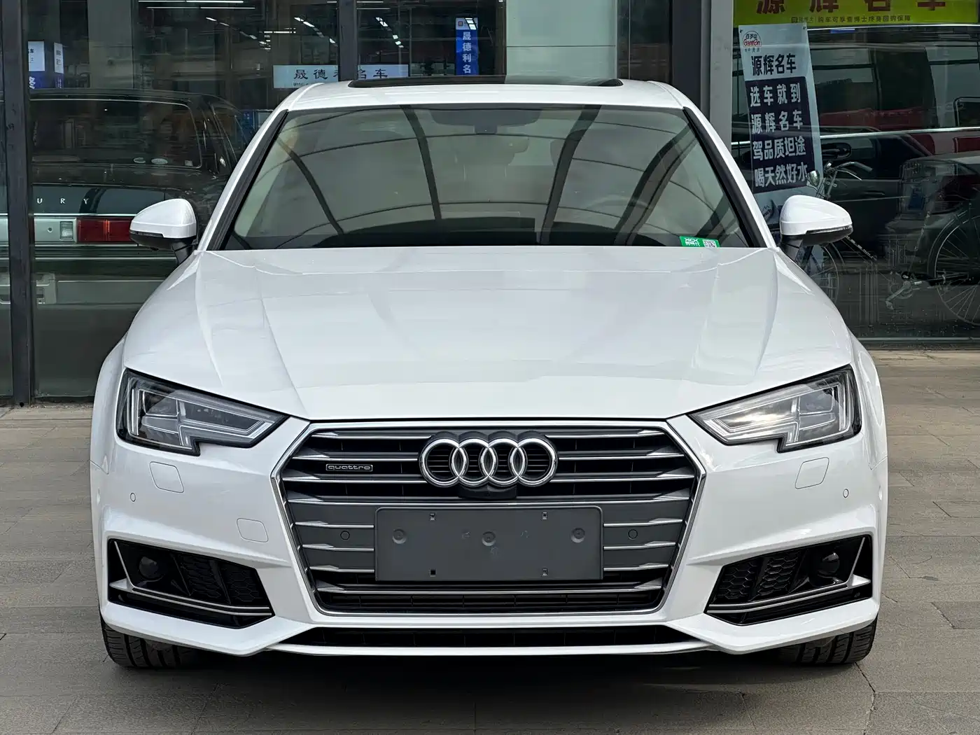 Audi A4L 2018 30th Anniversary 40 TFSI Sport фото 2