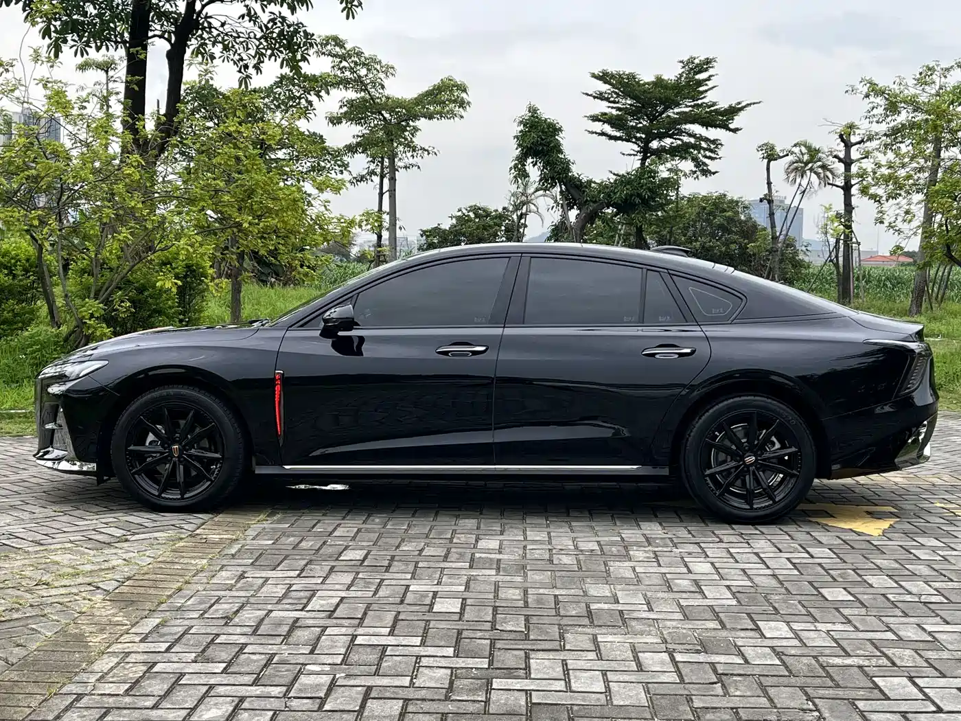 Hongqi H6 2023 2023 2.0T Premium Edition
