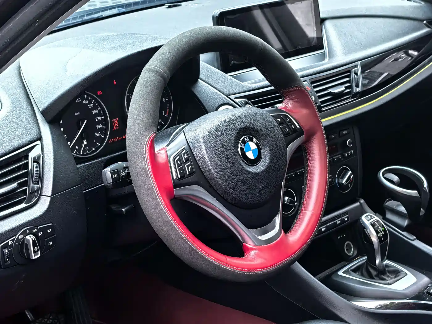 Фото 15 - BMW X1