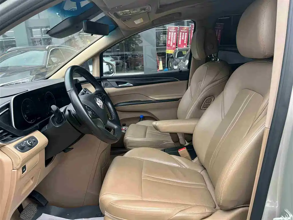 Buick GL8 2021 ES Landlord 653T Luxury фото 8