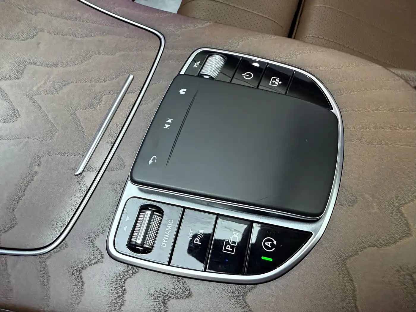Mercedes-Benz E-Class 2022 E 300 L Luxury фото 15