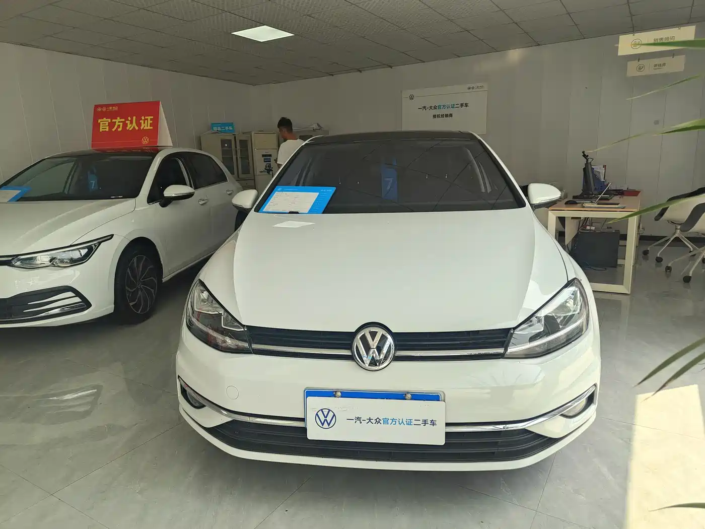 Volkswagen Golf 2019 280TSI DSG Comfort China VI фото 2