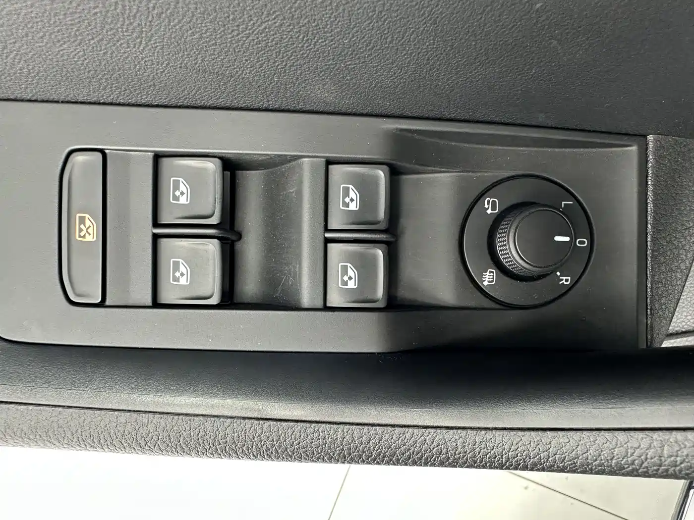 Škoda Superb 2024 TSI280 DSG Premium Edition фото 12