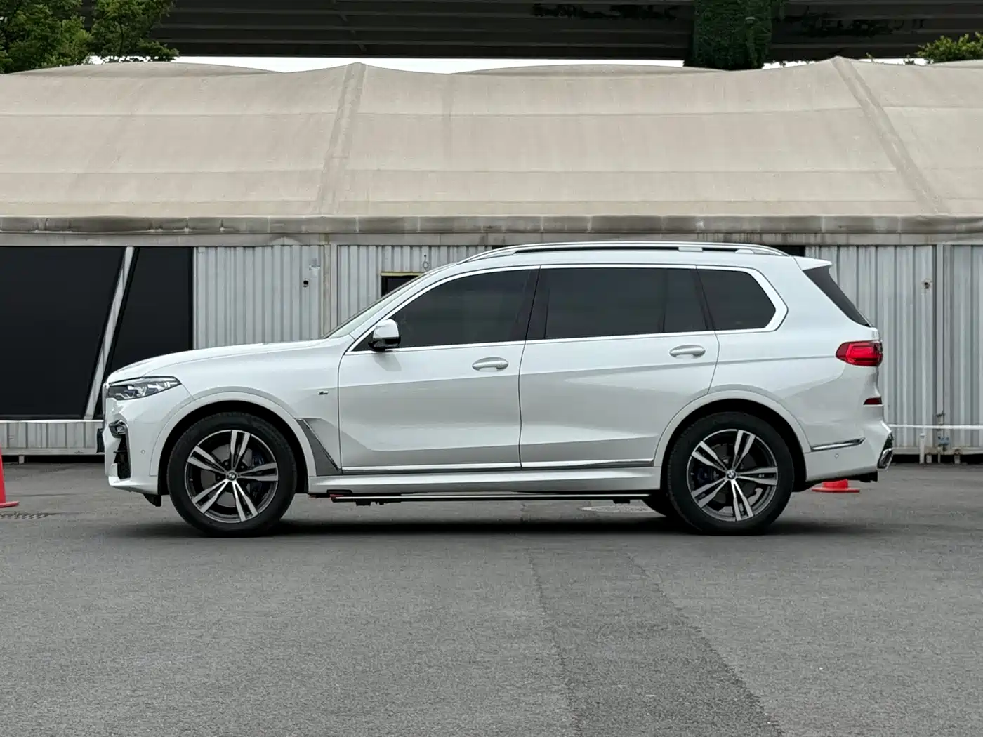 BMW X7 2021 xDrive40i Premium M Sport Package фото 3