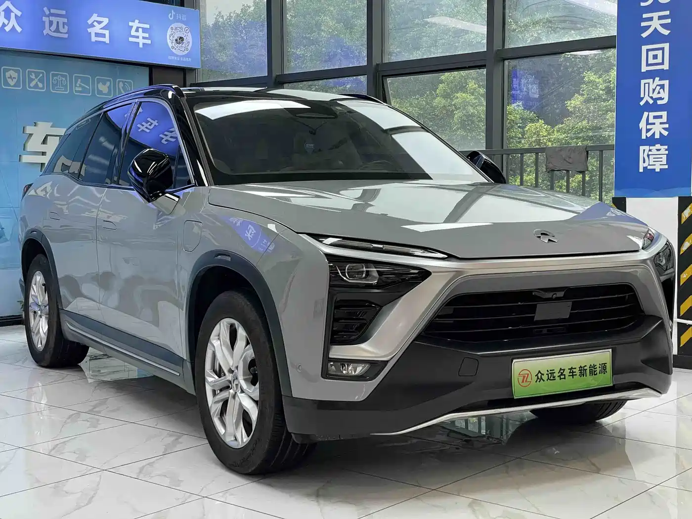 NIO ES8 2019 2018 355KM Base Model 7-Seater Version