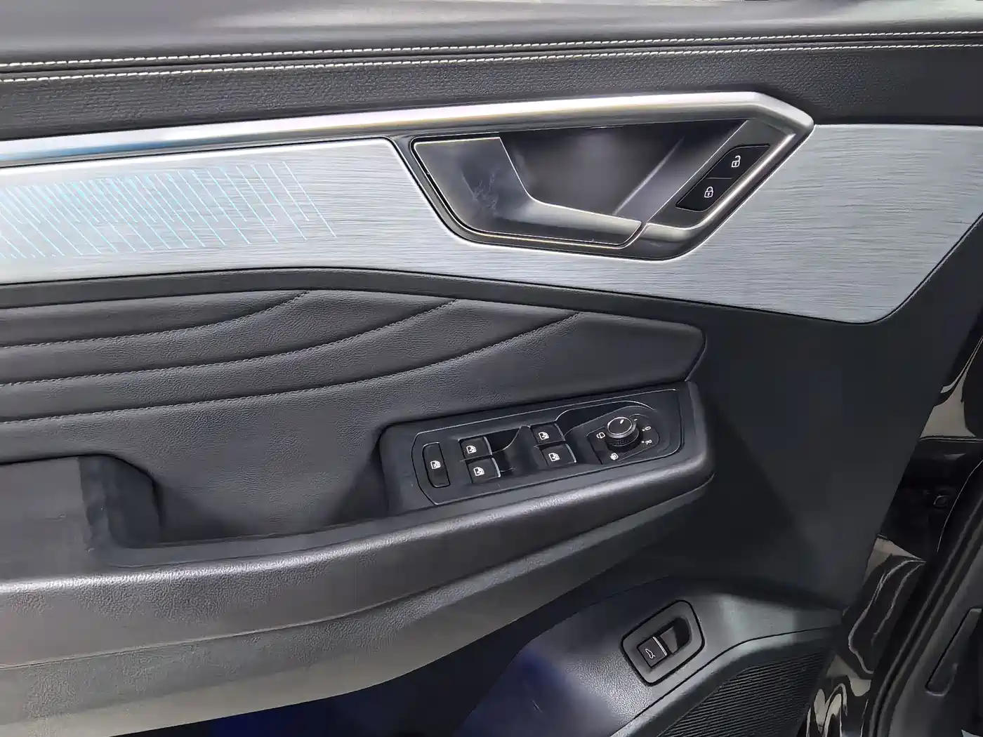 Volkswagen Talagon 2022 380TSI 4WD Luxury Premium Pro Edition 7-Seater фото 14