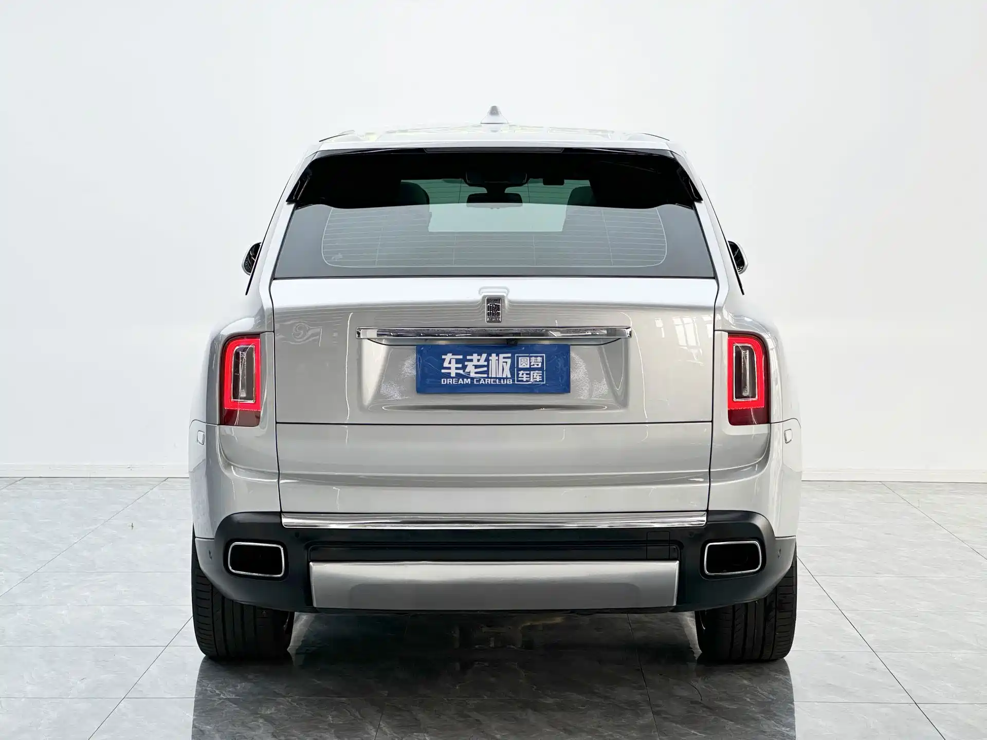 Фото 5 - Rolls-Royce Cullinan