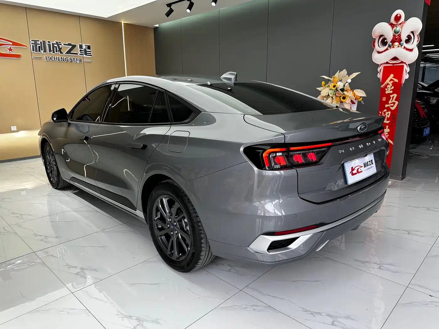 FORD MONDEO