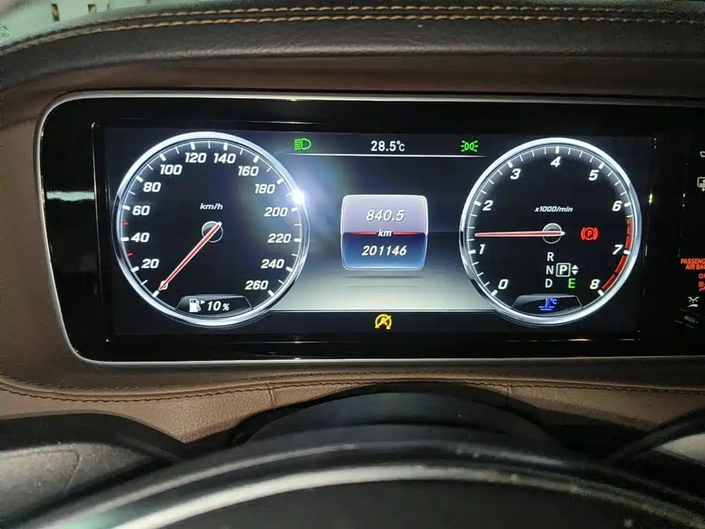 Фото 4 - Mercedes-Benz S-Class