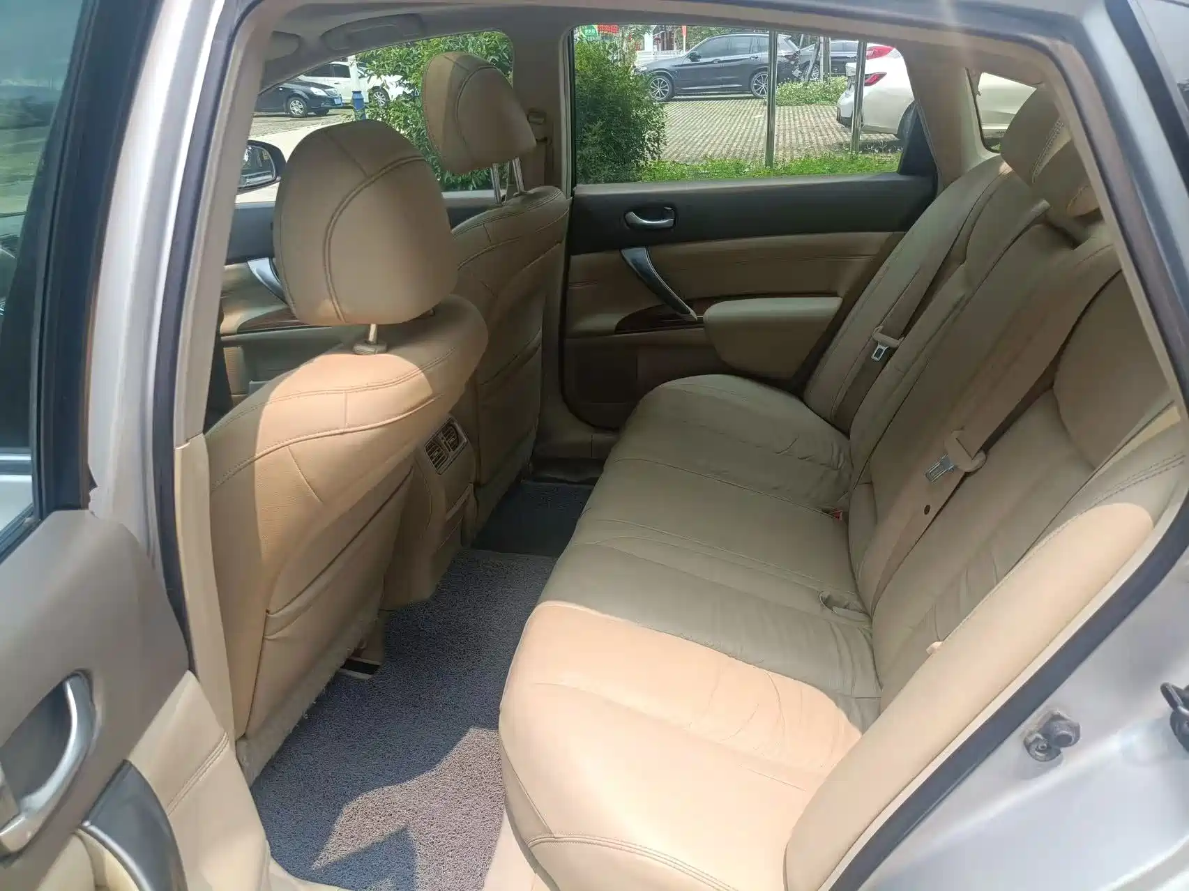 Photo 6 - Nissan Teana
