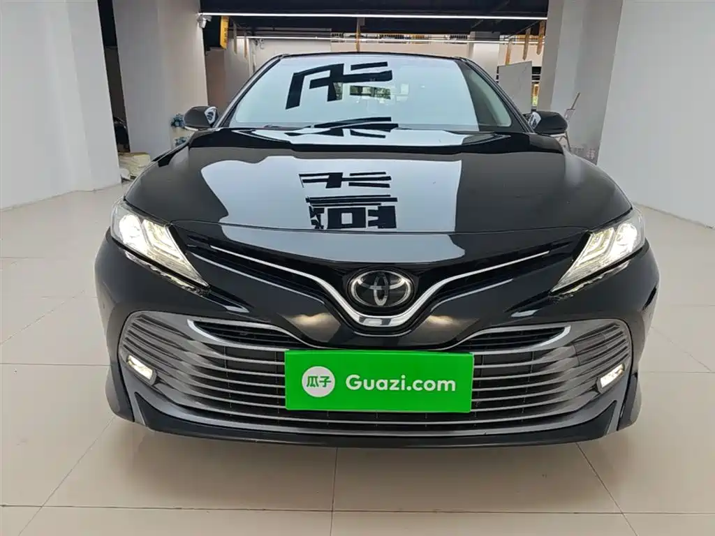 Toyota Camry 2018 2.0G Luxury Edition фото 3