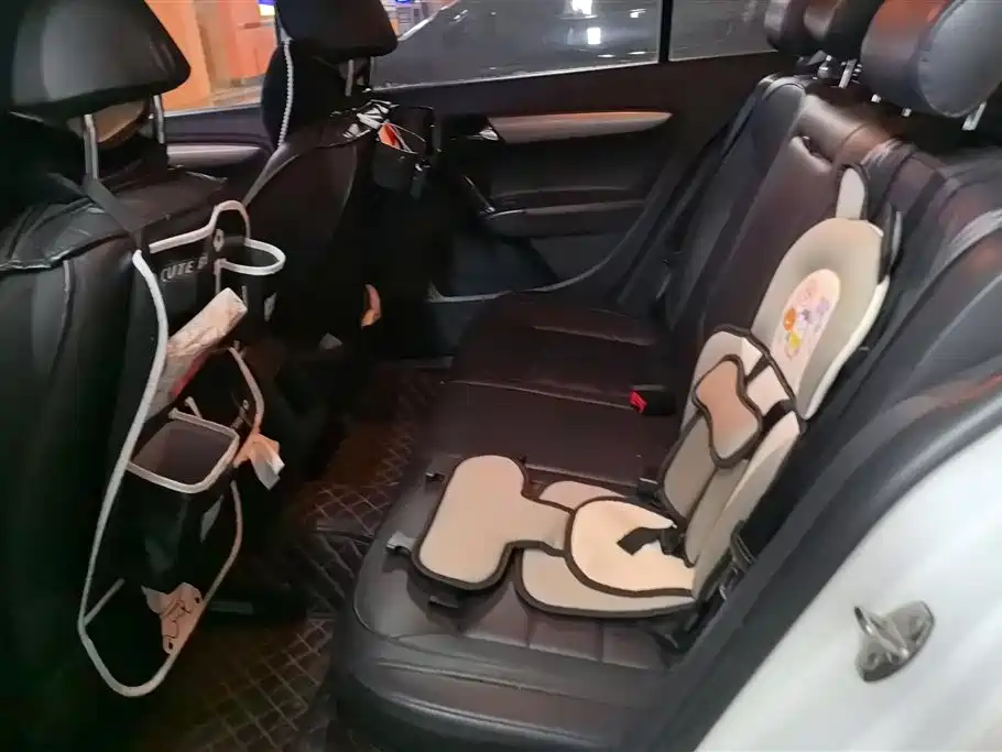 Volkswagen Lavida 2013 1.6L Automatic Comfort Edition фото 11