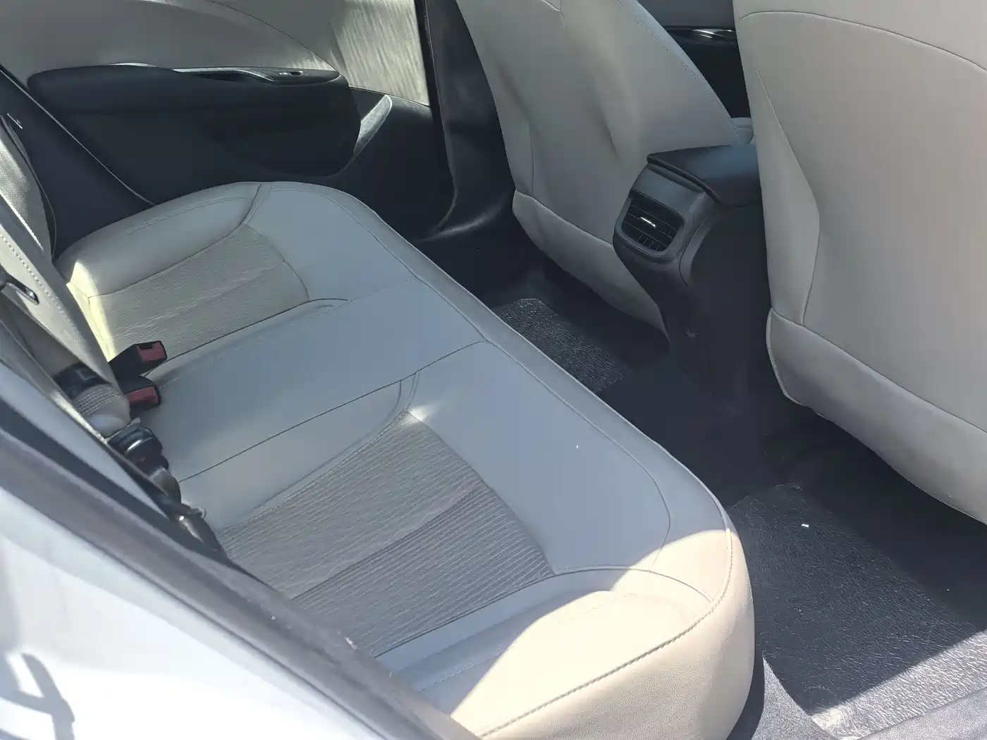 Buick Excelle 2017 15N Automatic Elite фото 10