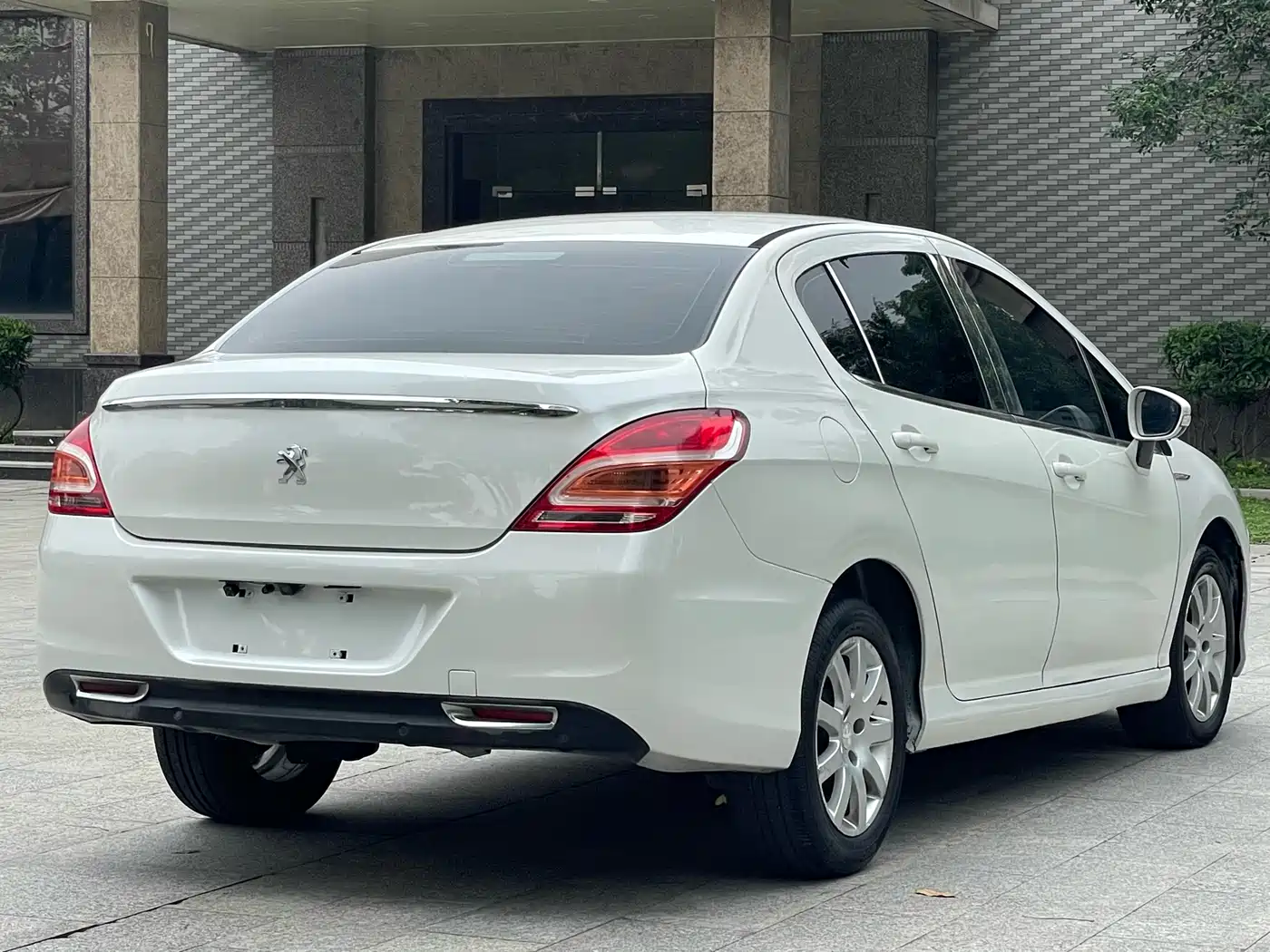 Peugeot 308 2013 Model 1.6L Automatic Trend Style фото 12