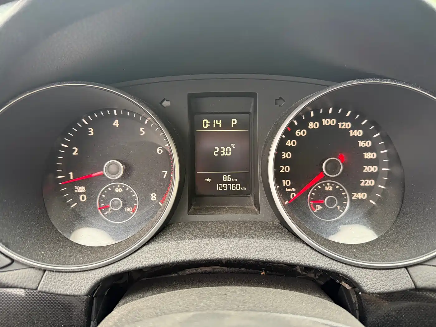 Volkswagen Golf 2012 1.6 Automatic Comfort Type фото 13