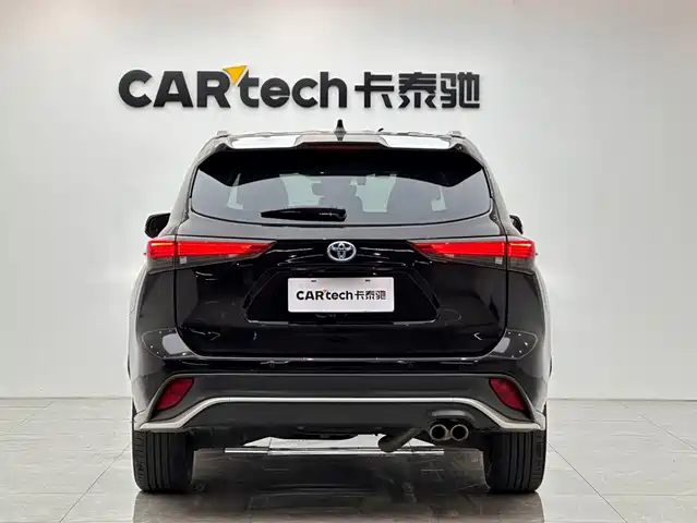 Toyota Crown Kluger 2021 2.5L HEV 4WD Premium — фото 4