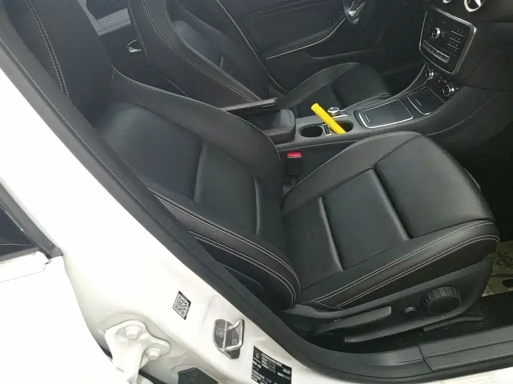 Mercedes-Benz GLA 2019 GLA 200 Dynamic фото 25