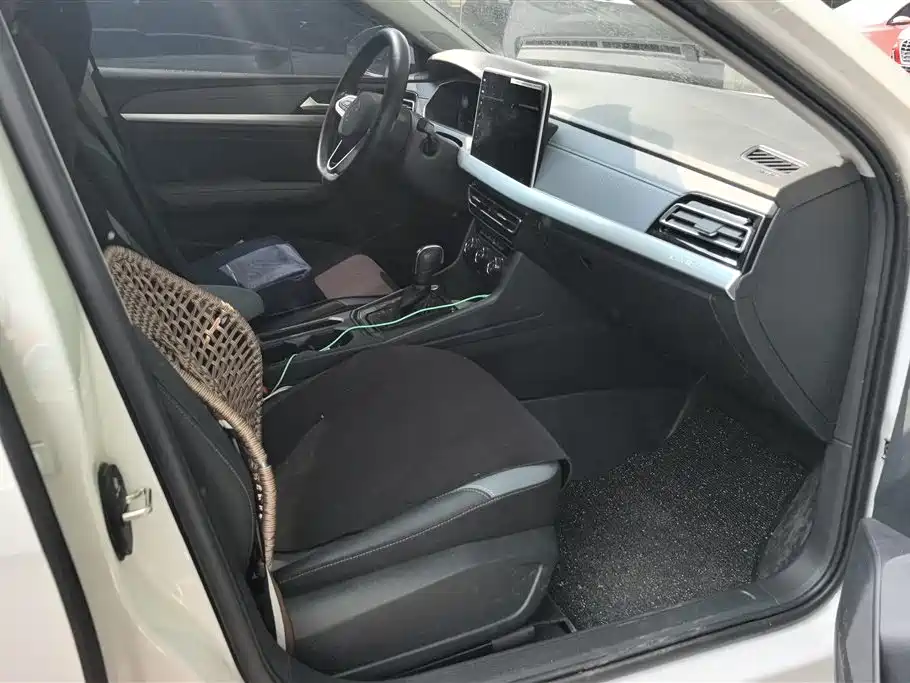 Volkswagen Lavida 2024 Model 1.5L Automatic Starlight 5 Million Edition фото 8