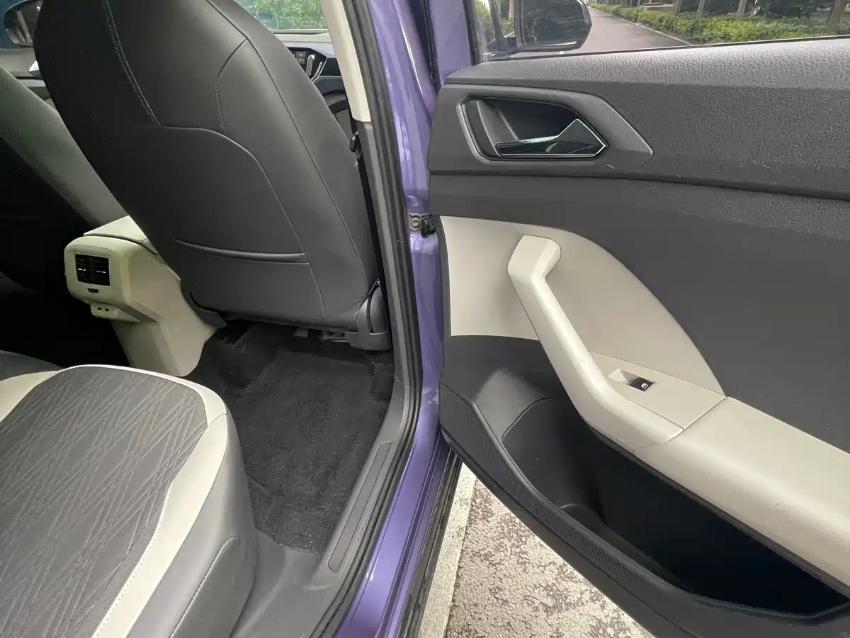 Volkswagen T-Cross 2019 280TSI DSG Comfort Edition фото 18