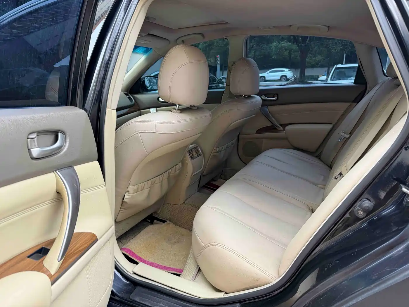 Фото 7 - Nissan Teana
