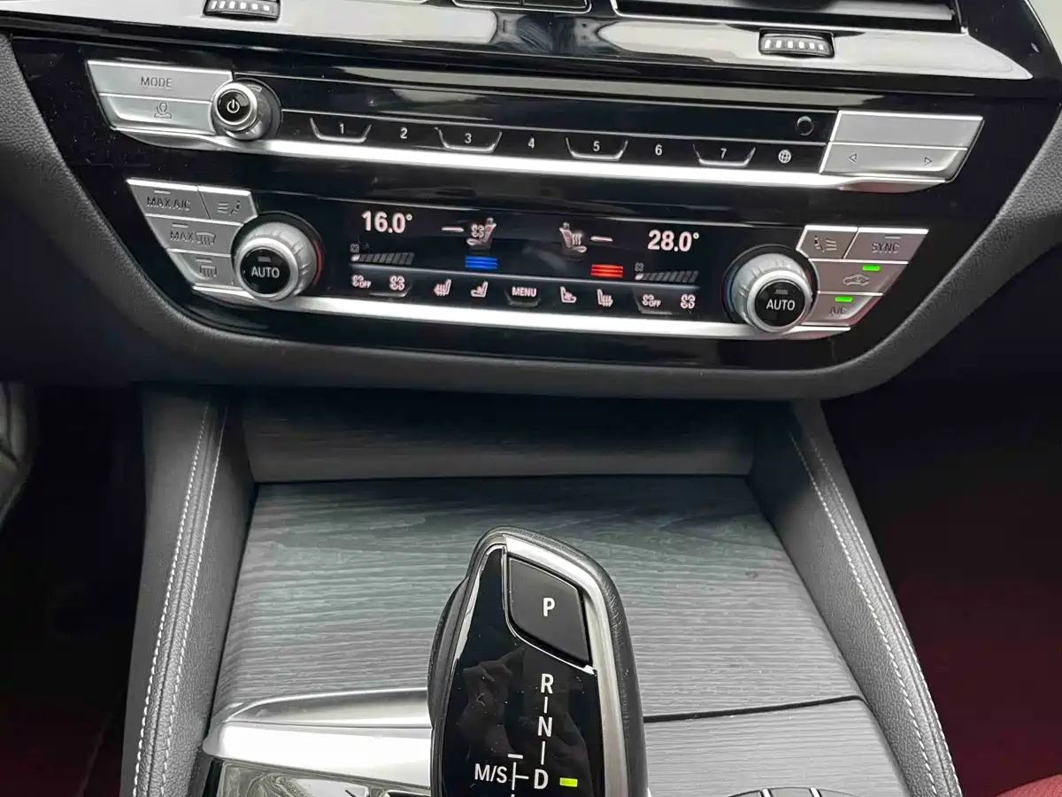 BMW 5 Series 2022 Facelift 530Li Premium M Sport Package фото 22