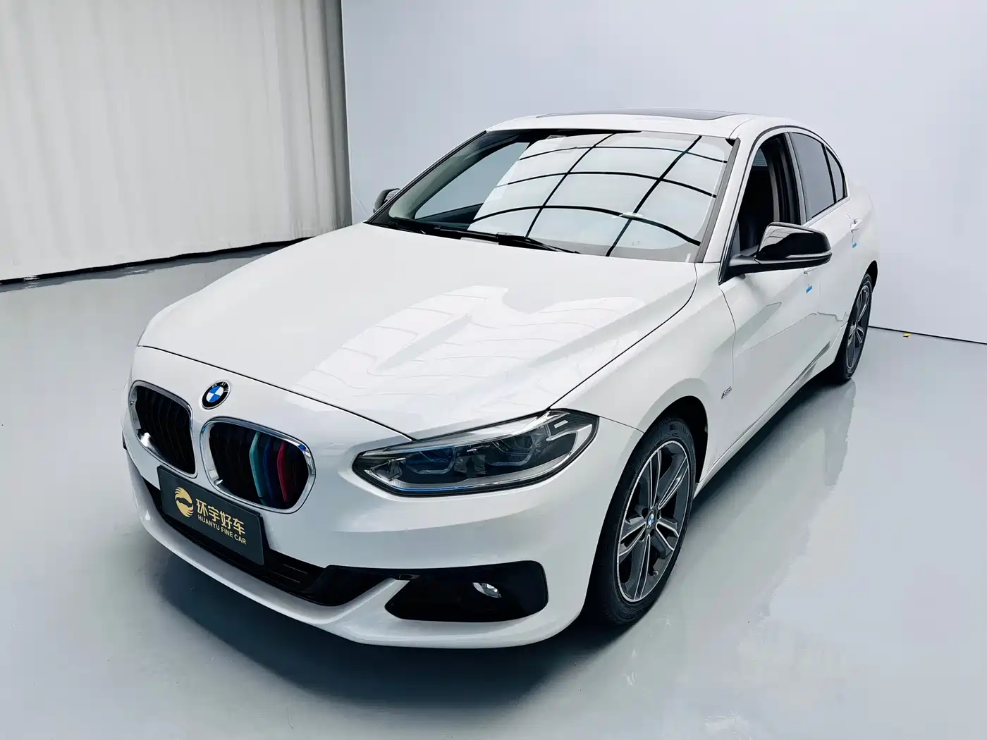 BMW 1 Series 2018 118i Sport Edition