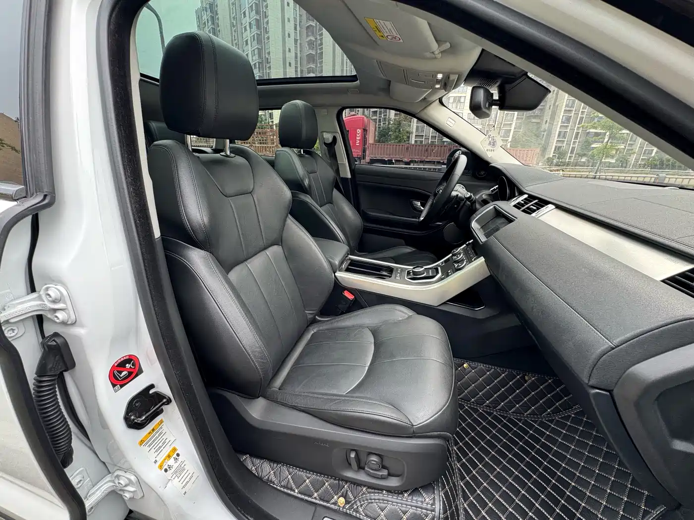 Land Rover Range Rover Evoque 2018 240PS SE Smart Edition фото 11